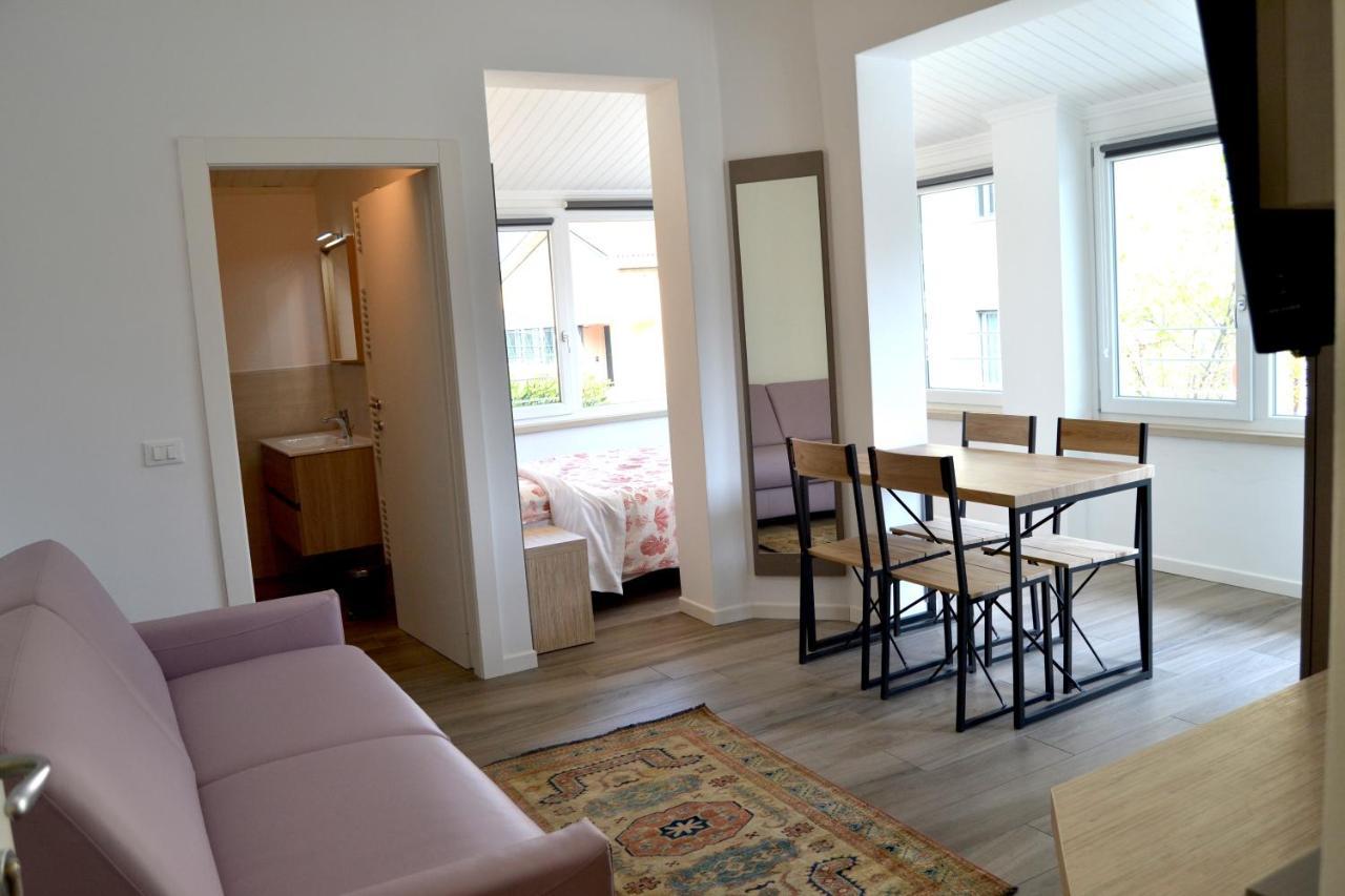Iris Ar Holiday-Home Пескьера-дель-Гарда Экстерьер фото