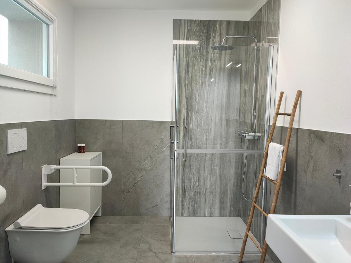 Iris Ar Holiday-Home Пескьера-дель-Гарда Экстерьер фото