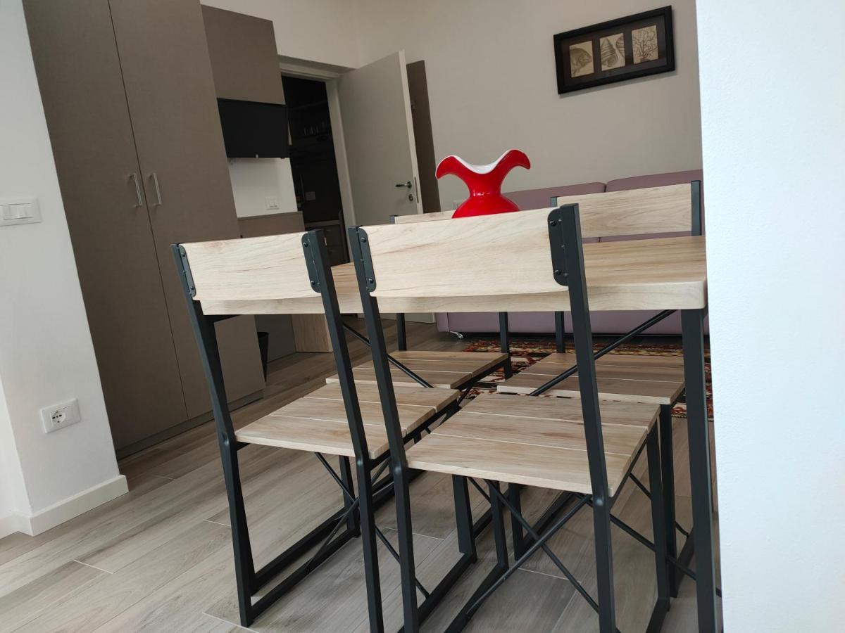 Iris Ar Holiday-Home Пескьера-дель-Гарда Экстерьер фото